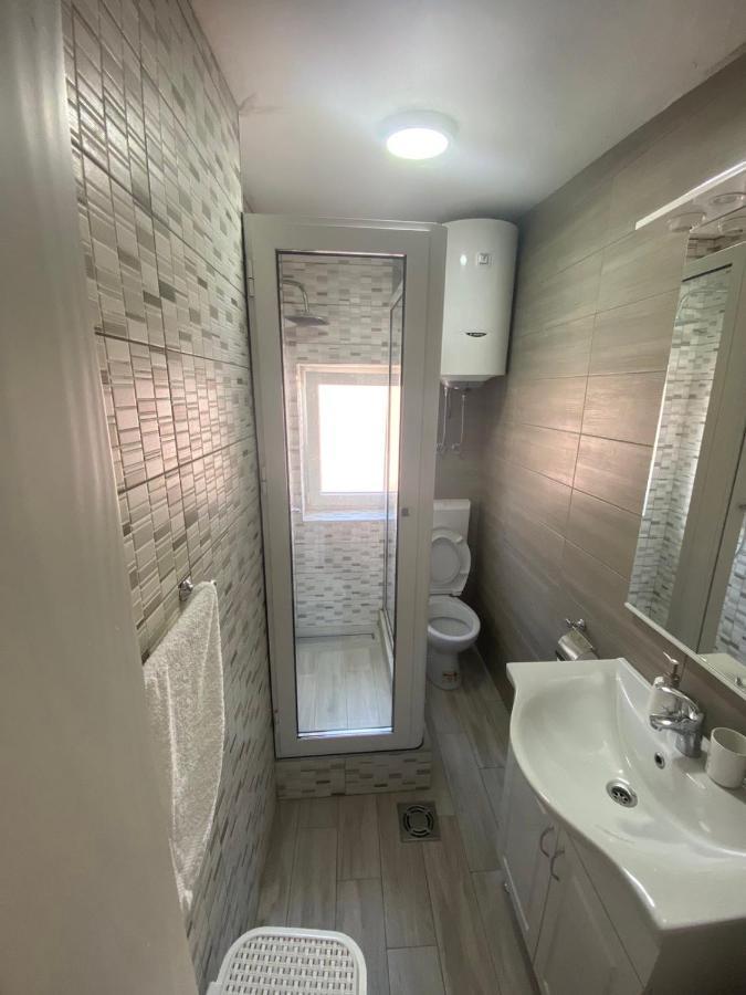 Apartman Niksic Appartement Buitenkant foto